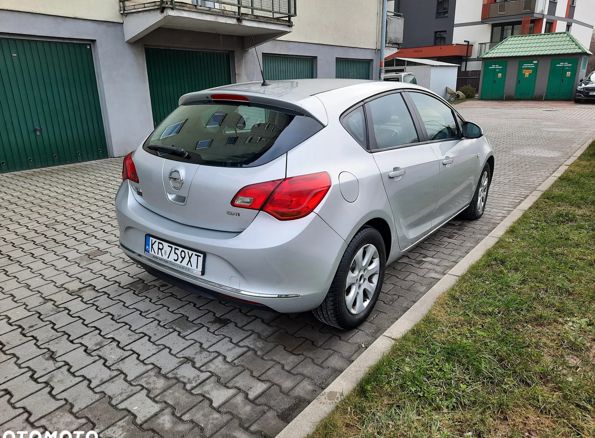 Opel Astra cena 24900 przebieg: 188000, rok produkcji 2014 z Kraków małe 11
